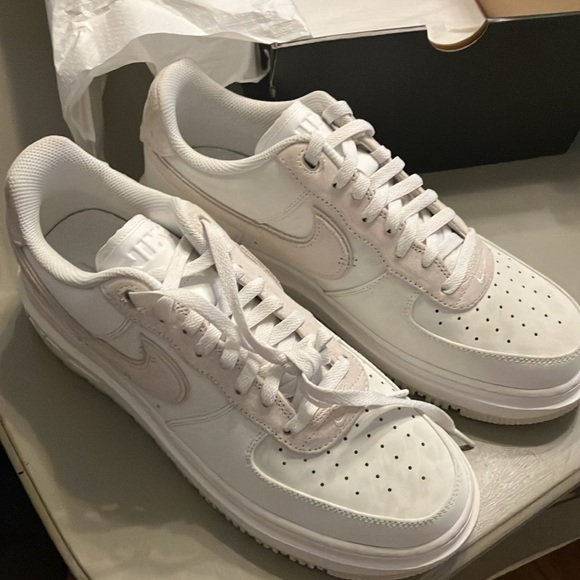 Air Force 1 premium - Picture 4 of 5